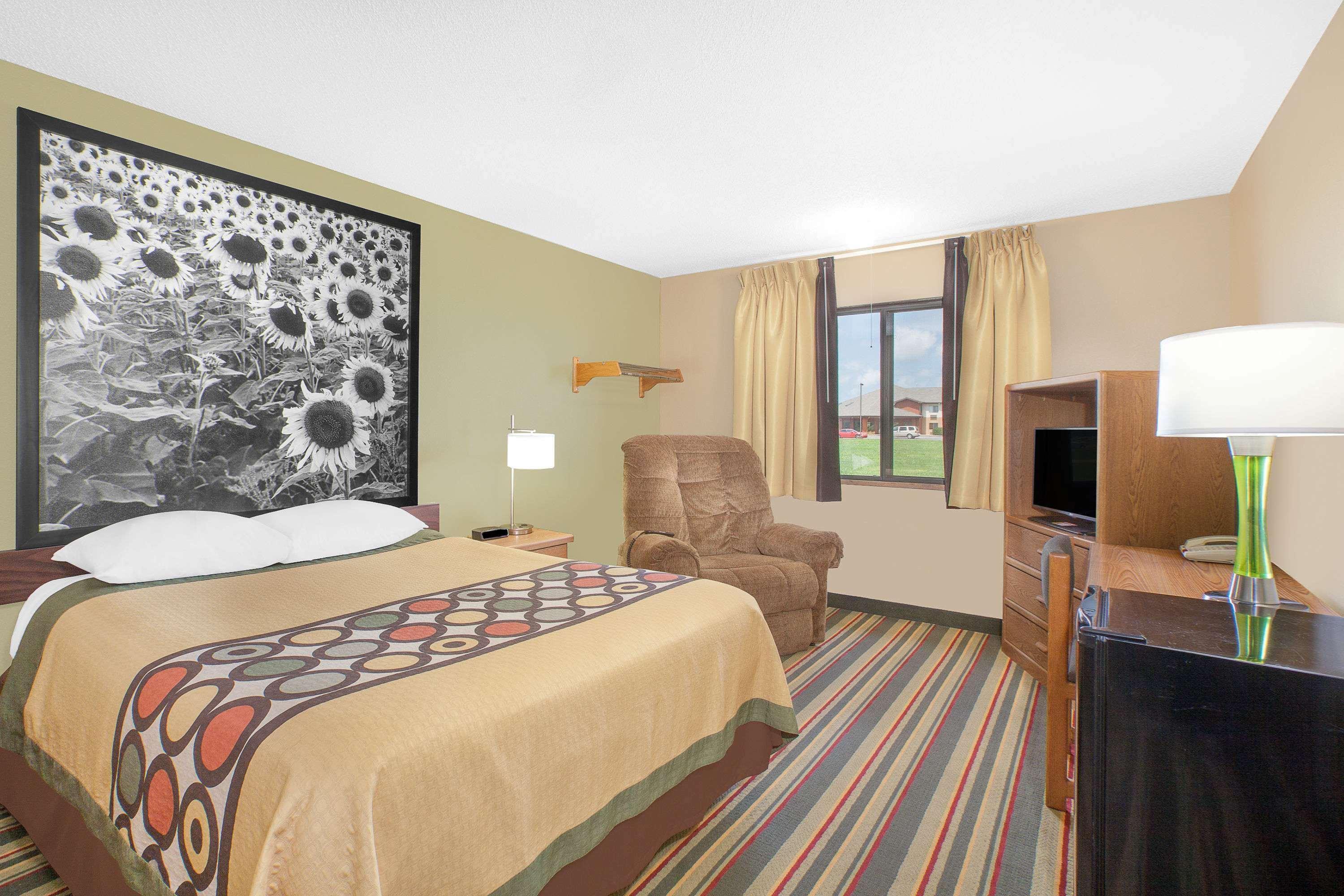 Motel Super 8 By Wyndham Mt Pleasant Mount Pleasant Exterior foto
